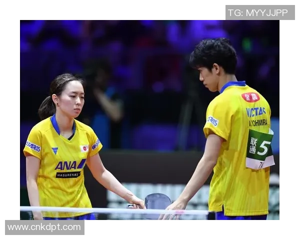 成都乒乓球队在世锦赛中的团队协作表现与战术配合分析